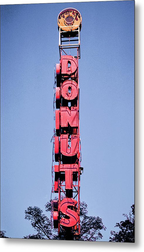 Photo Of A Giant Donuts Neon Sign - Metal Print