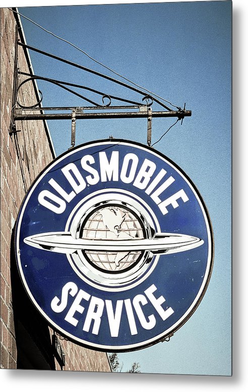 Photo Of A Vintage Oldsmobile Sign - Metal Print